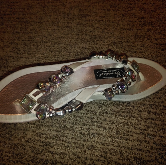 White gem flip flops - Picture 1 of 2